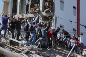 Earthquake with 7.4 magnitude hits Colombia, killing at least 20